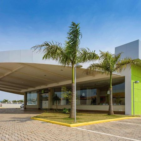 Hotel Ibis Styles Ponta Porã Exterior foto